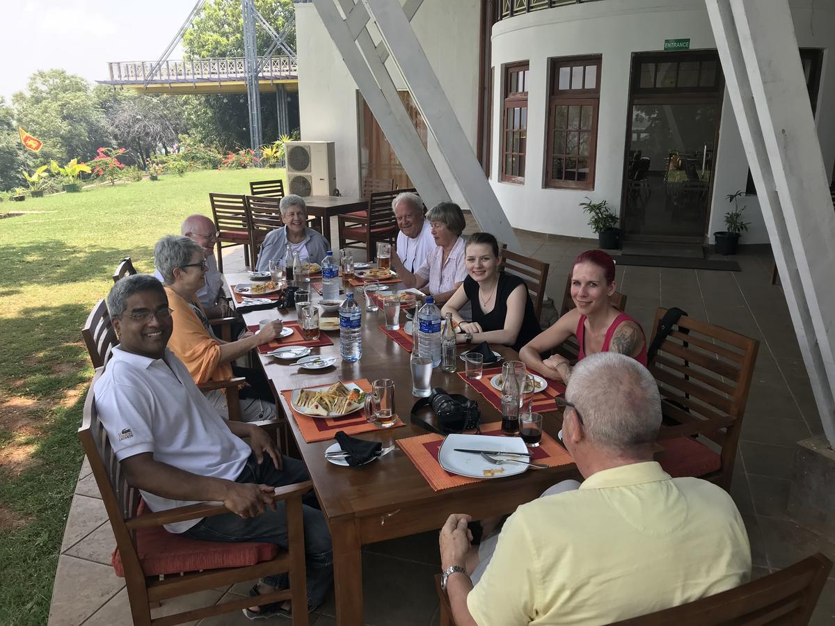 Welcombe Hotel Trincomalee Eksteriør billede