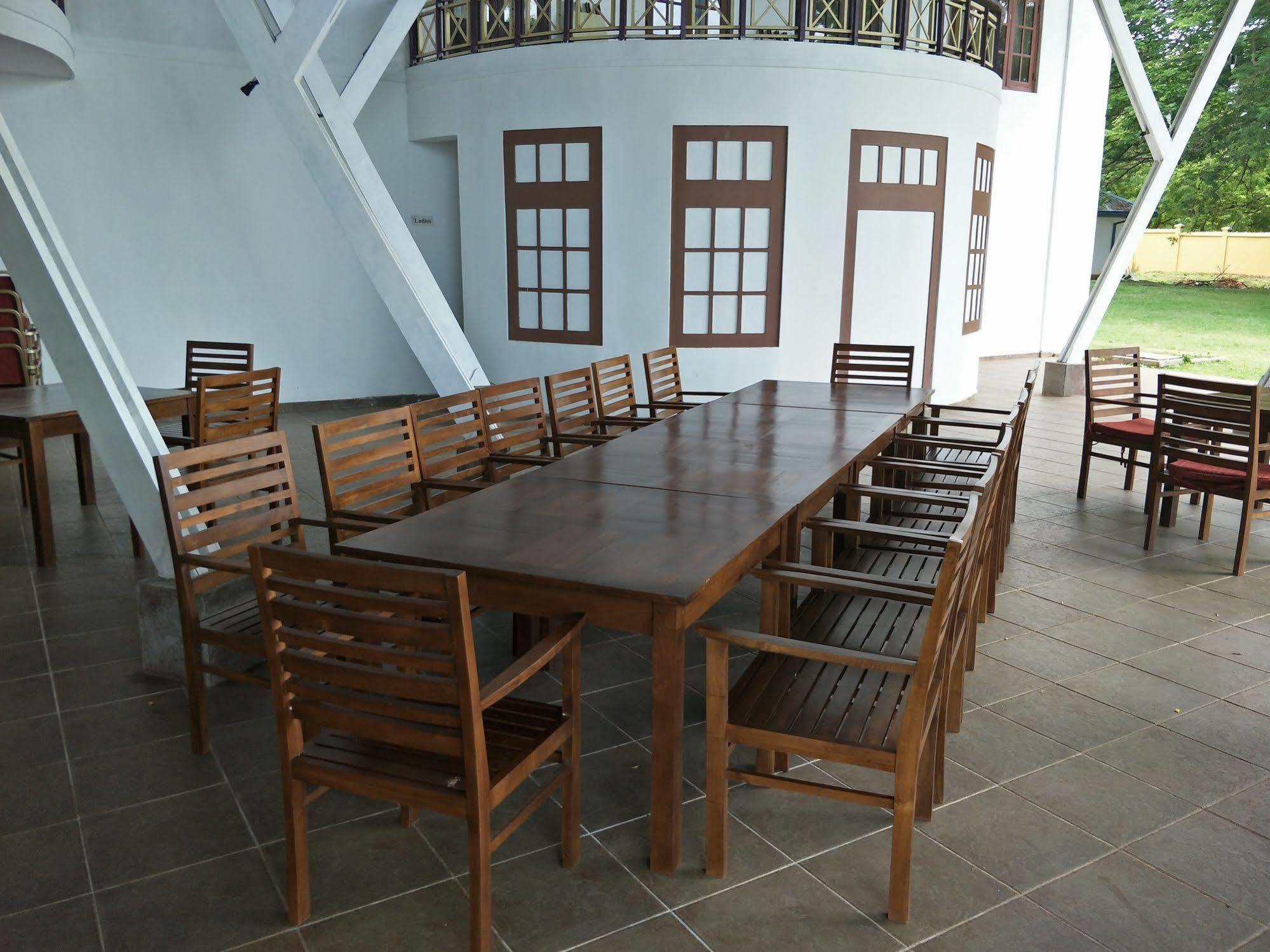 Welcombe Hotel Trincomalee Eksteriør billede